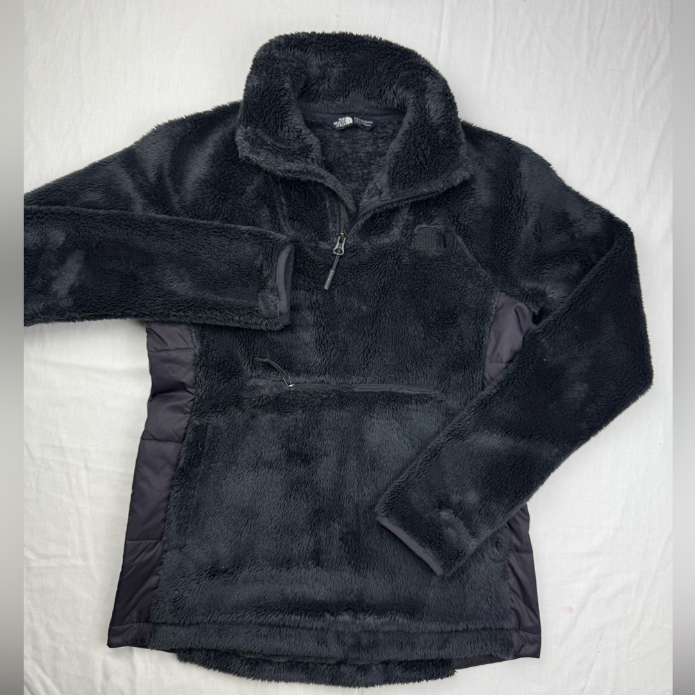 The North Face Women's Osito Sport Hybrid 1/4 Zip Pullover
